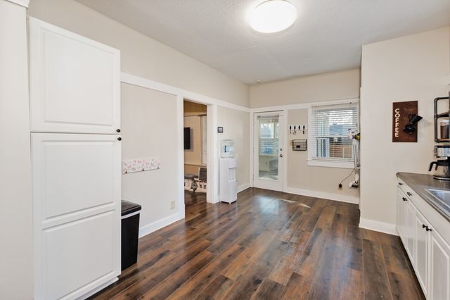 517 W Lamar Street, Alvord, TX 76225