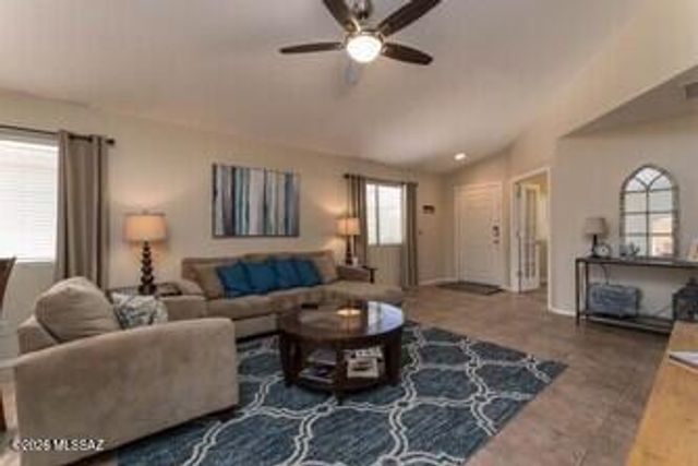 7808 N Sun Flair Drive, Tucson, AZ 85741