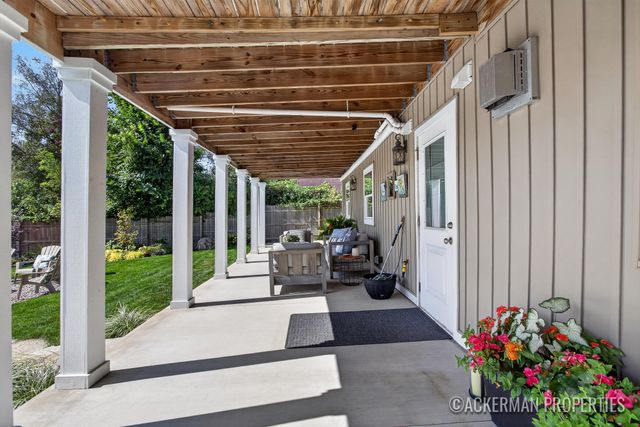 494 S Shore Drive, Caledonia, MI 49316