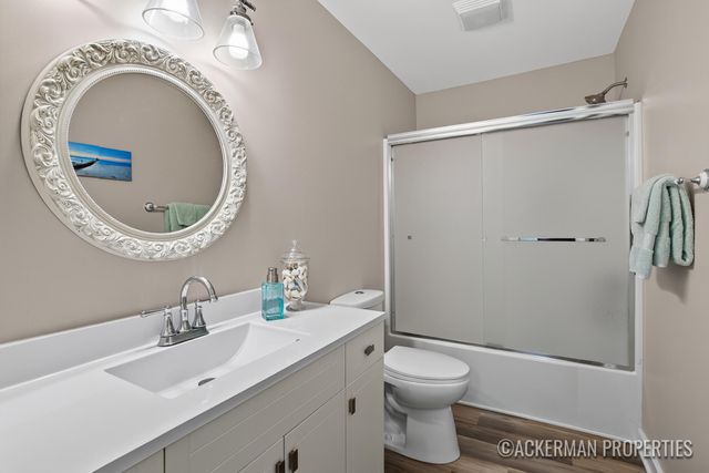 494 S Shore Drive, Caledonia, MI 49316