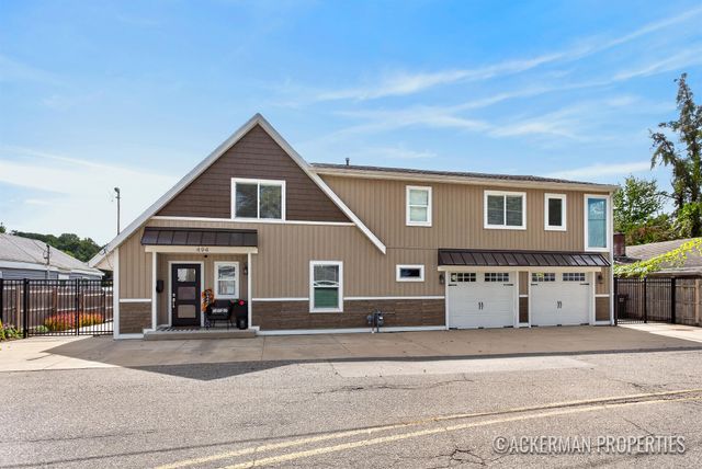 494 S Shore Drive, Caledonia, MI 49316