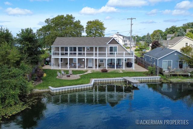 494 S Shore Drive, Caledonia, MI 49316
