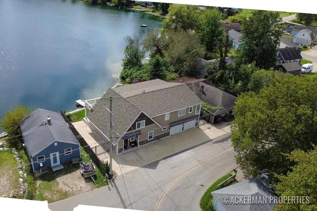 494 S Shore Drive, Caledonia, MI 49316