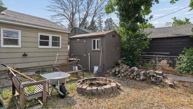 4608 N Windsor Dr, Spokane, WA 99205