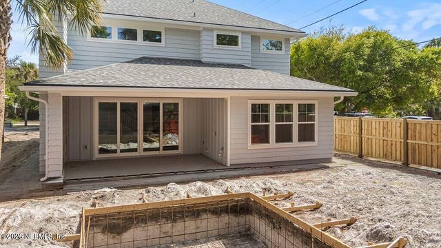 397 PLAZA, Atlantic Beach, FL 32233