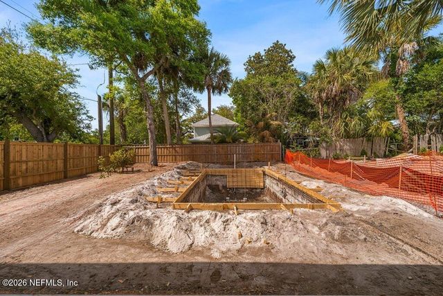 397 PLAZA, Atlantic Beach, FL 32233