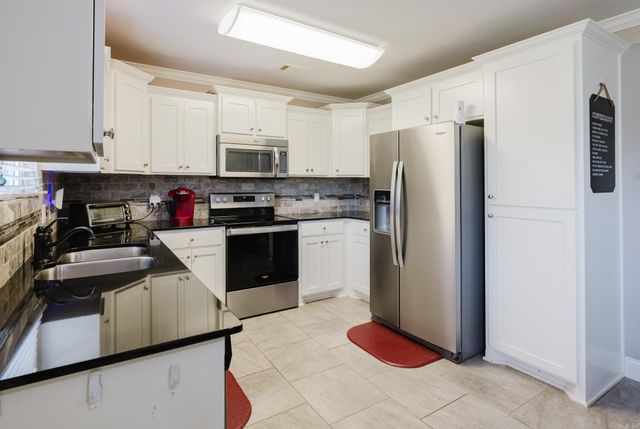605 Surrey Lane, Benton, AR 72015