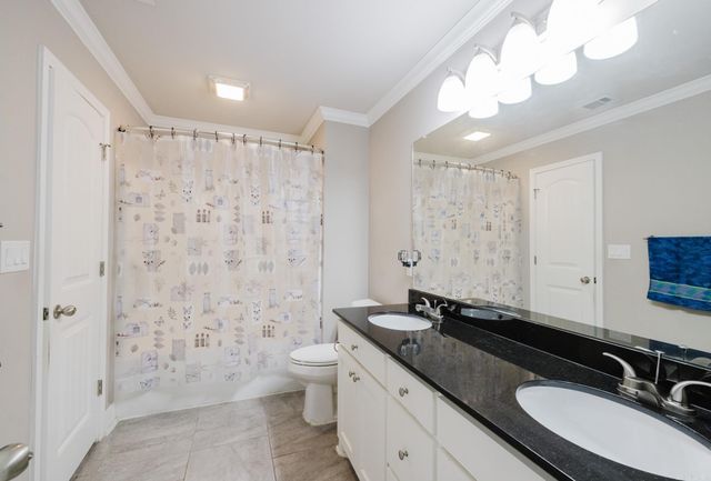 605 Surrey Lane, Benton, AR 72015