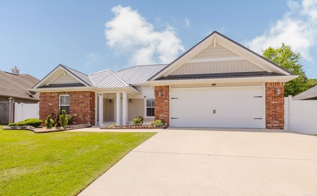 605 Surrey Lane, Benton, AR 72015