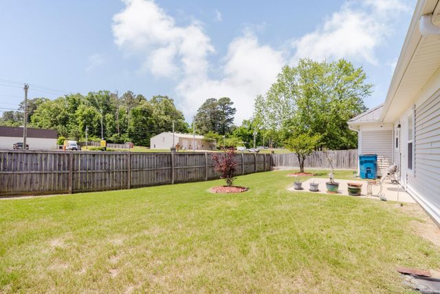 605 Surrey Lane, Benton, AR 72015