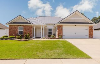 605 Surrey Lane, Benton, AR 72015