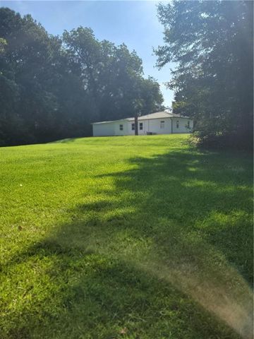1477 S HWY 100, Bowdon, GA 30108