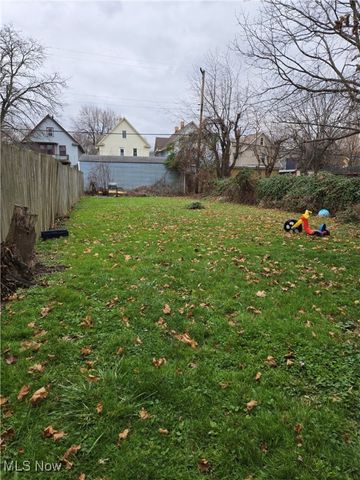 3609 Riverside Avenue, Cleveland, OH 44109