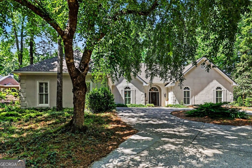 2565 Fairview Drive, Cumming, GA 30041