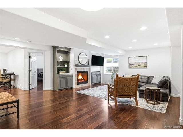 913 Serene Ct, Erie, CO 80516