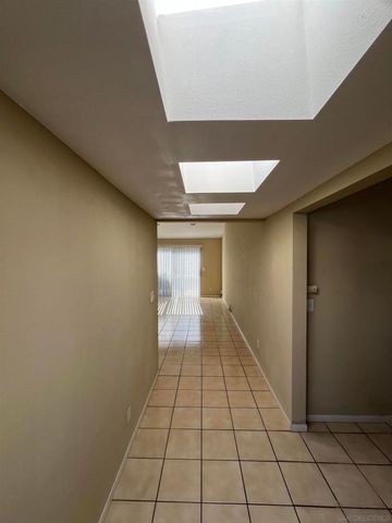 8961 Earhart St, San Diego, CA 92123