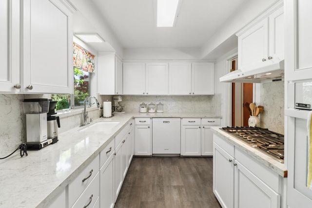 6201 Eastmont Ct, Carmichael, CA 95608