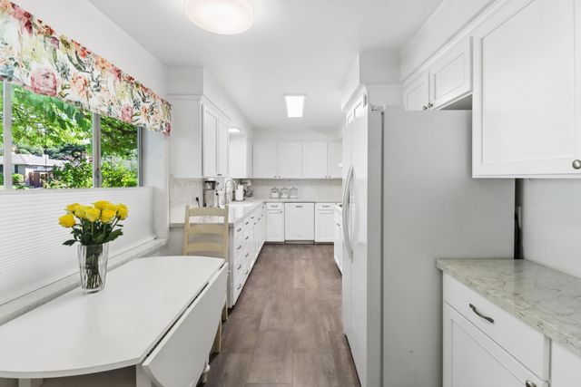 6201 Eastmont Ct, Carmichael, CA 95608