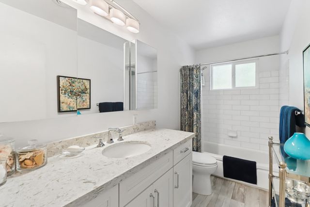 6201 Eastmont Ct, Carmichael, CA 95608