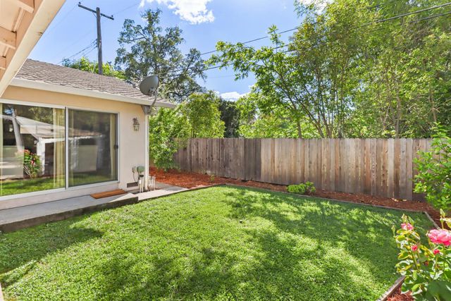 6201 Eastmont Ct, Carmichael, CA 95608