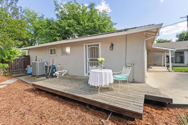 6201 Eastmont Ct, Carmichael, CA 95608