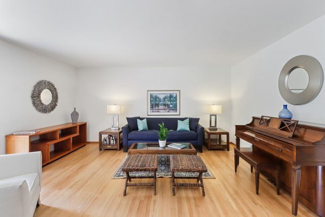 6201 Eastmont Ct, Carmichael, CA 95608