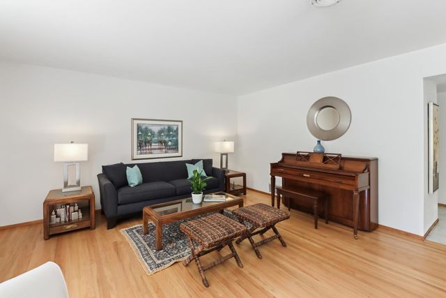 6201 Eastmont Ct, Carmichael, CA 95608