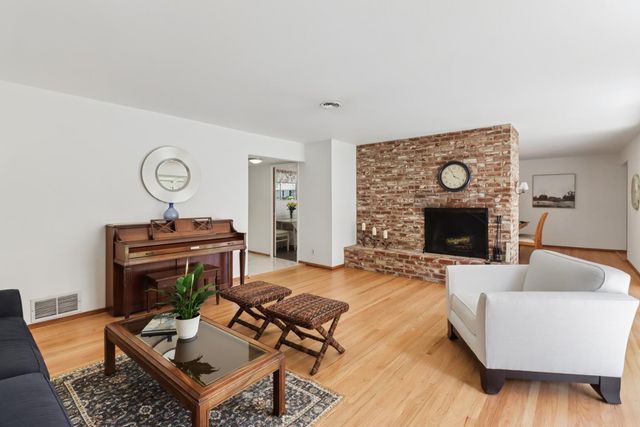 6201 Eastmont Ct, Carmichael, CA 95608