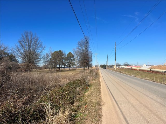 322 Primrose Road, Lowell, AR 72745