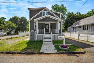 12 Dustin St, Saugus, MA 01906