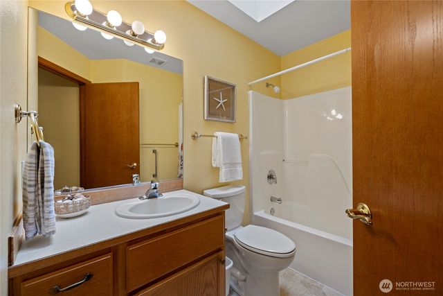 2020 Meadows Lane, Anacortes, WA 98221
