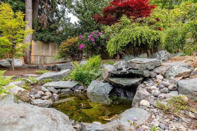 2020 Meadows Lane, Anacortes, WA 98221