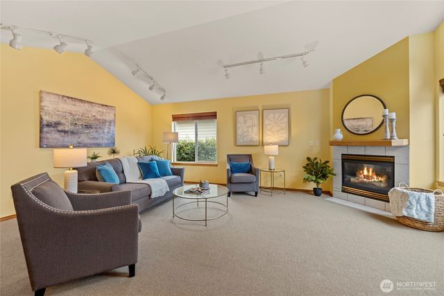 2020 Meadows Lane, Anacortes, WA 98221
