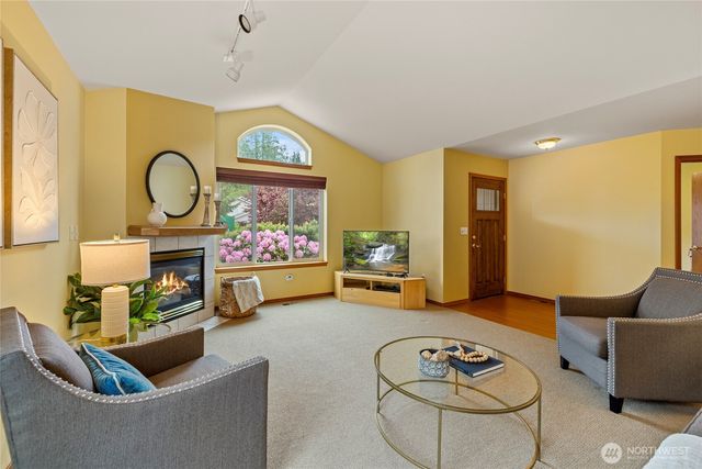 2020 Meadows Lane, Anacortes, WA 98221