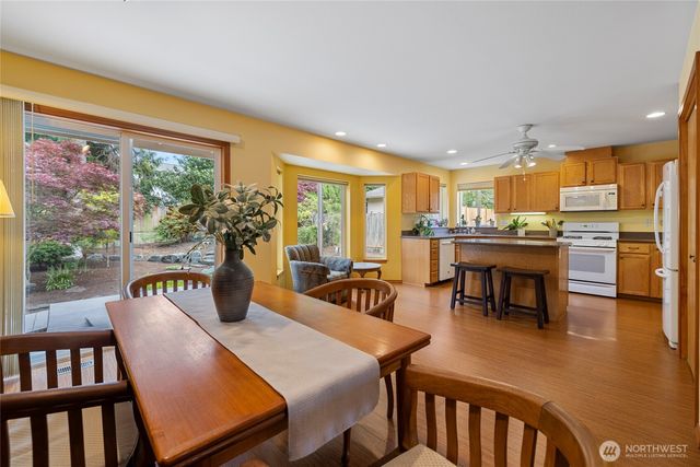 2020 Meadows Lane, Anacortes, WA 98221