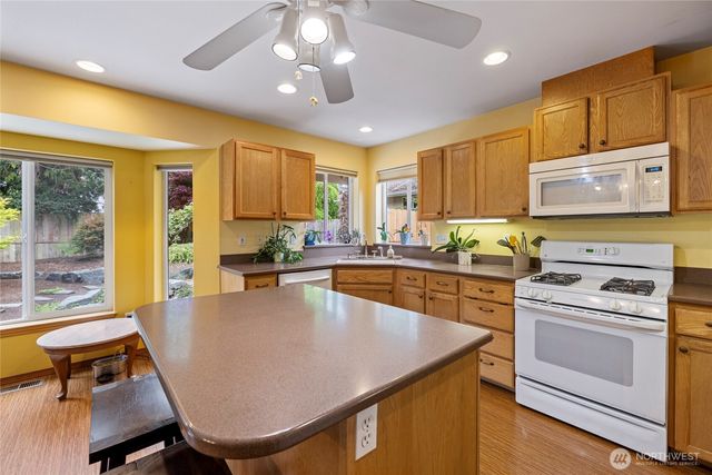 2020 Meadows Lane, Anacortes, WA 98221