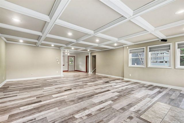 15415 Simmons Avenue, Cedar Springs, MI 49319