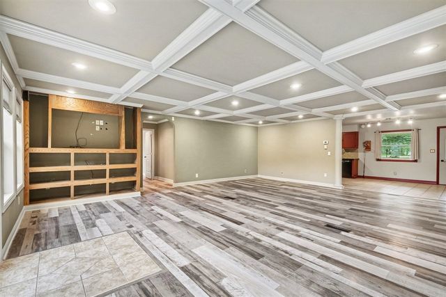 15415 Simmons Avenue, Cedar Springs, MI 49319