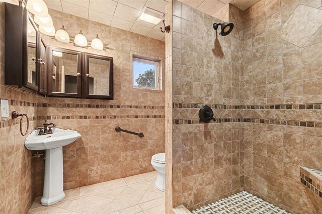15415 Simmons Avenue, Cedar Springs, MI 49319
