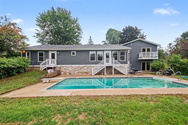 15415 Simmons Avenue, Cedar Springs, MI 49319