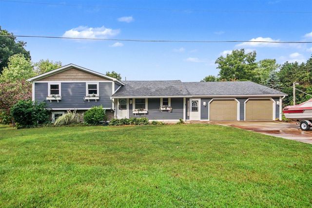 15415 Simmons Avenue, Cedar Springs, MI 49319