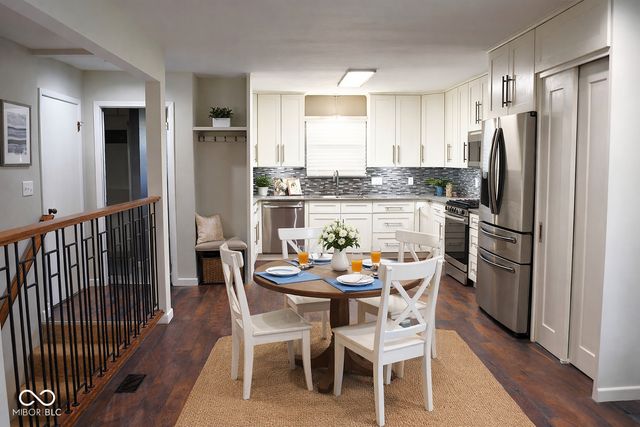 45 Meadow Vue Ct N Drive, Indianapolis, IN 46227