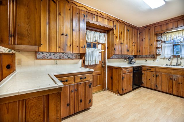 4805 Trail Lake Drive, Fort Worth, TX 76133