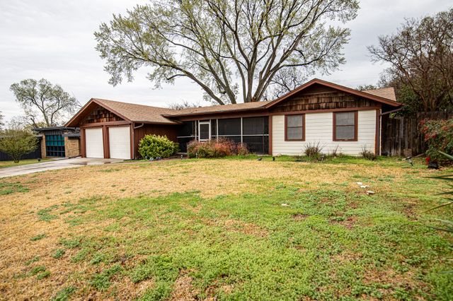 4805 Trail Lake Drive, Fort Worth, TX 76133