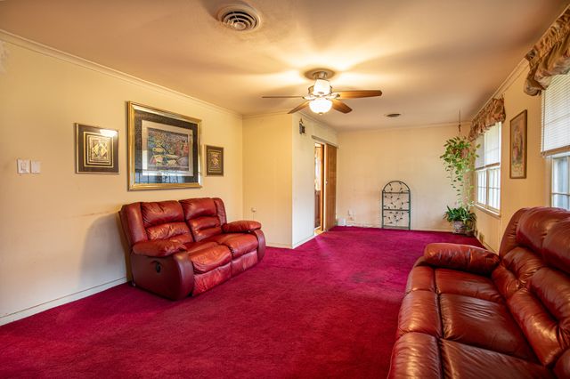 4805 Trail Lake Drive, Fort Worth, TX 76133