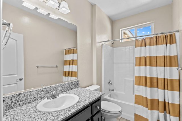 1727 Bristol Avenue, Tulare, CA 93274