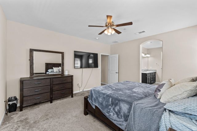 1727 Bristol Avenue, Tulare, CA 93274