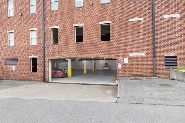 210 30th Ave N Apt 312, Nashville, TN 37203