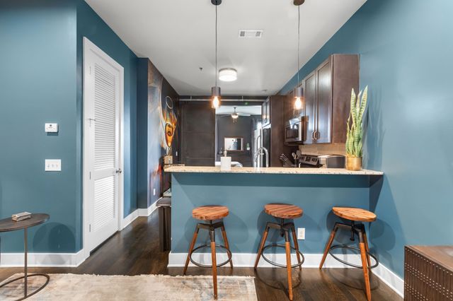 210 30th Ave N Apt 312, Nashville, TN 37203