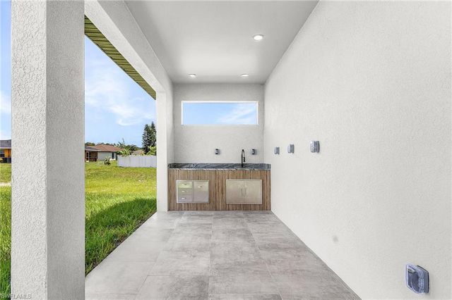 3227 NE 13th PL, Cape Coral, FL 33909